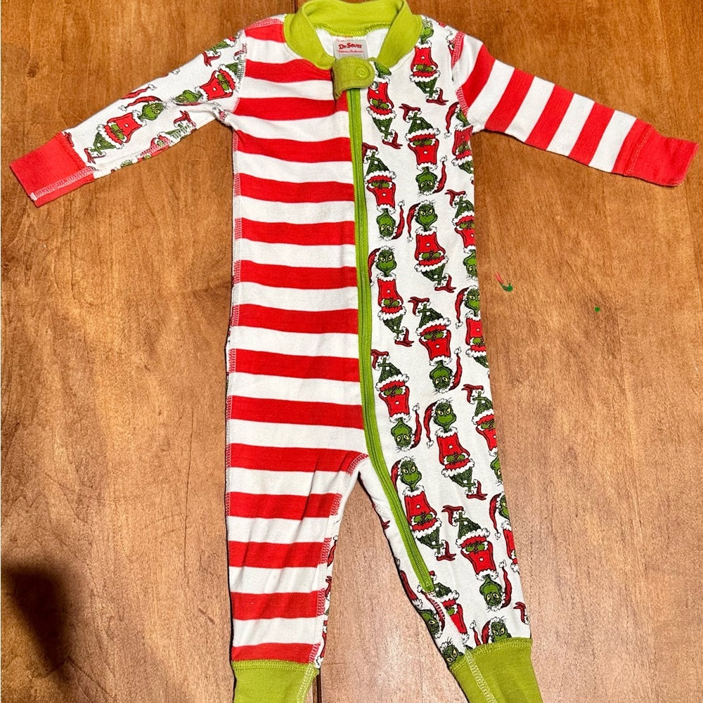 Hanna Andersson Red and Green Kids Pajamas